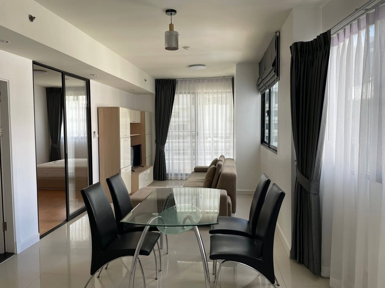 Supalai พรีเมียร์ เพลส อโศก · ห้องมุม 65 ตร.ม. ตกแต่งครบ ใกล้ มศว