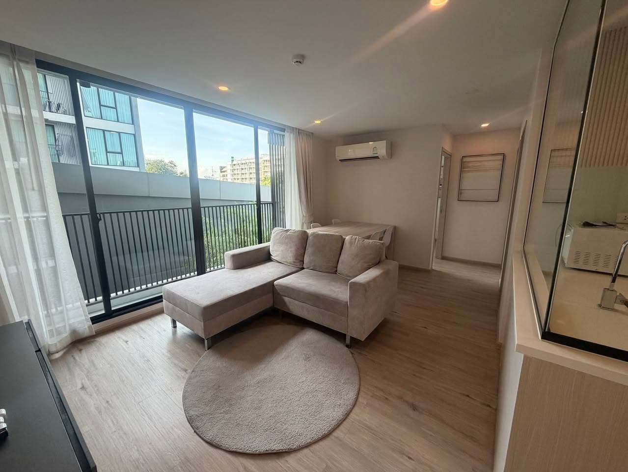 Serio Sukhumvit 50 · 2 ห้องนอน เฟอร์นิเจอร์และเครื่องใช้ไฟฟ้าครบ