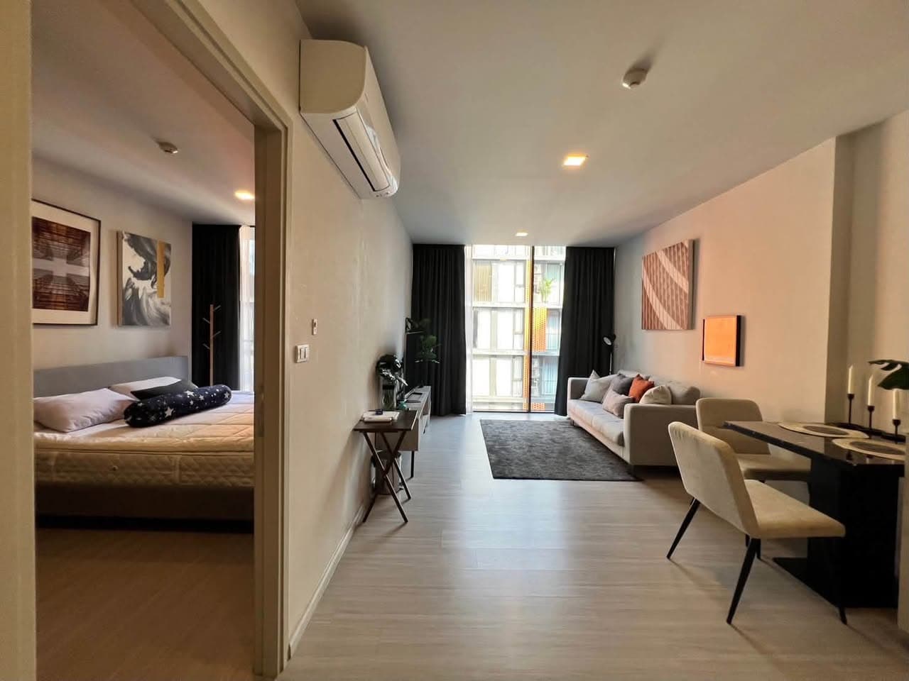 Quintara Treehaus Sukhumvit 42 · ပိုင်ရှင်ကိုယ်တိုင်တင်ပြီး Agent ကြိုဆိုသည်။ Quintara Treehaus Sukhumvit 42 စတုရန်းမီတာ ၄၀ ၁ အိပ်ခန်း ၆ လွှာ A အဆောက်အအုံ၊ ရေကူးကန်မြင်ကွင်း၊ ပရိဘောဂနှင့် လျှပ်စစ်ပစ္စည်းအပြည့်။ တစ်လ ၂၇,၀၀၀ ဘတ်၊ BTS အက်ကမိုင်မှ ၆၀၀ မီတာခန့်