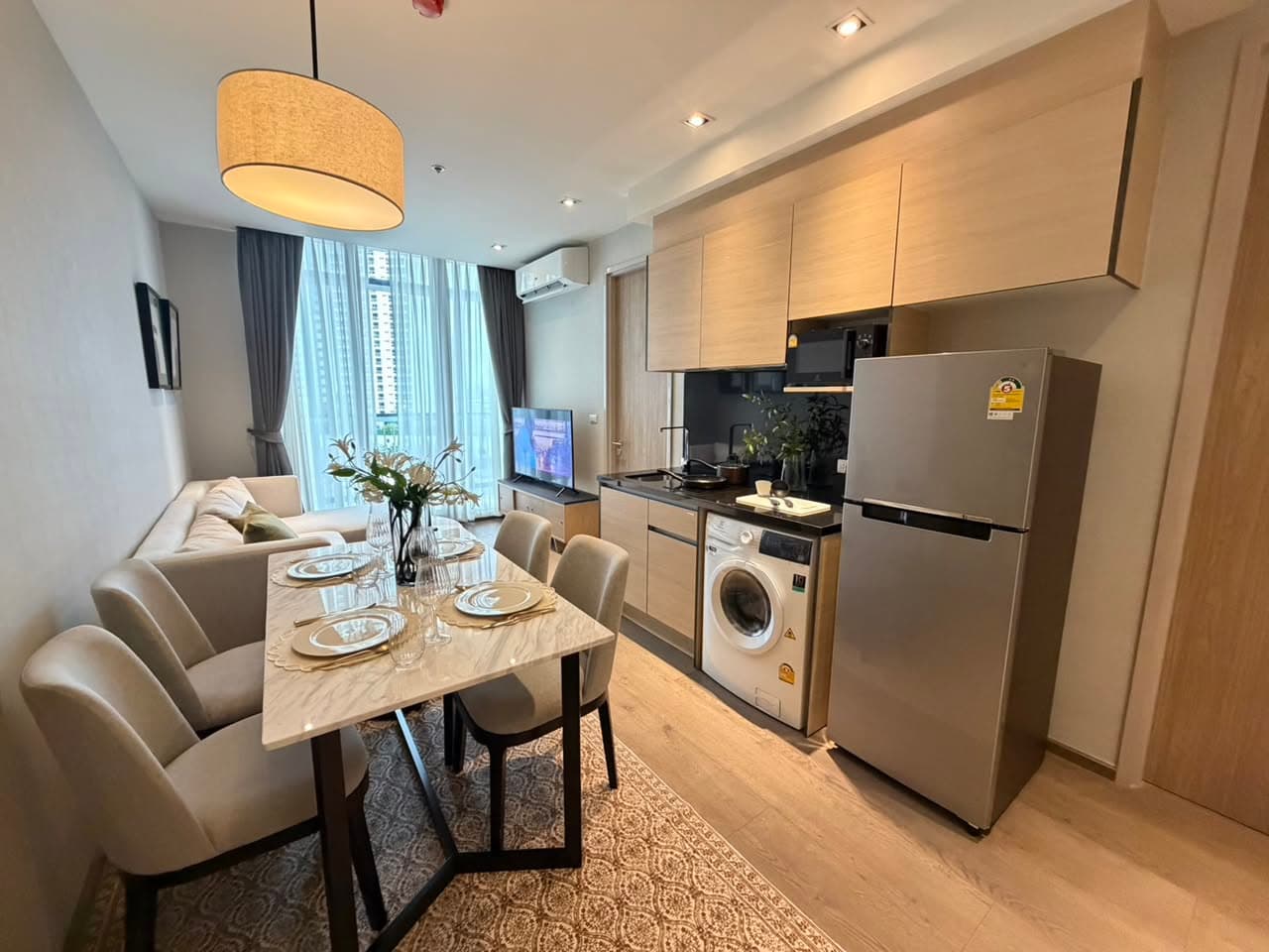 Beatniq Sukhumvit 32 · เจ้าของโพสต์และยินดีรับ Agent ห้อง 1 ห้องนอน 1 ห้องน้ำ ขนาด 57.57 ตร.ม. ชั้น 10 เฟอร์นิเจอร์และเครื่องใช้ไฟฟ้าครบ พร้อมเข้าอยู่ 9/9/2569 ใกล้ BTS ทองหล่อ ไม่อนุญาตเลี้ยงสัตว์และสูบบุหรี่