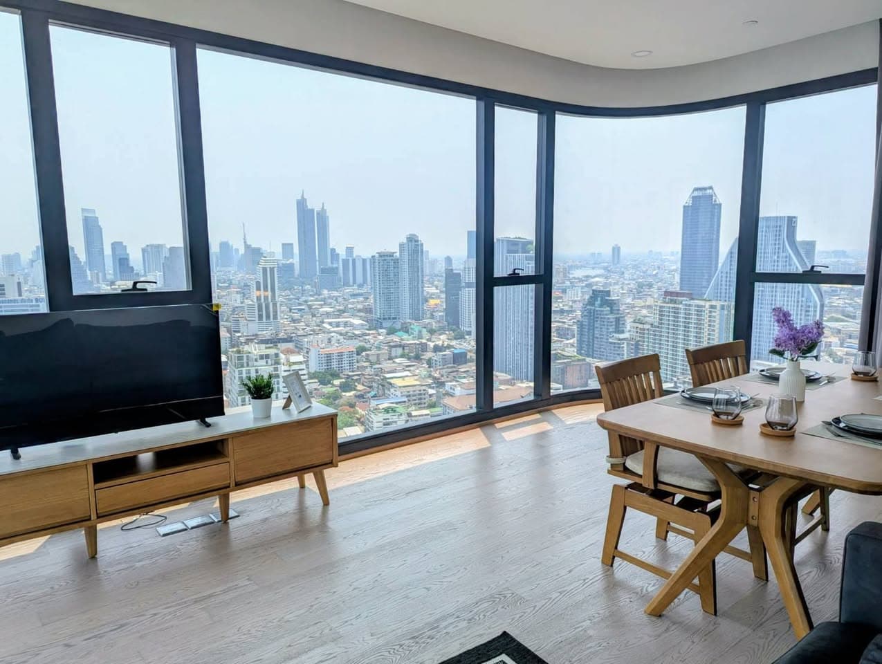 Ashton Chula-Silom · Owner post explicitly welcomes agents: 2-bedroom, 1-bathroom home, 57.5 sqm with city... - รูปที่ 1