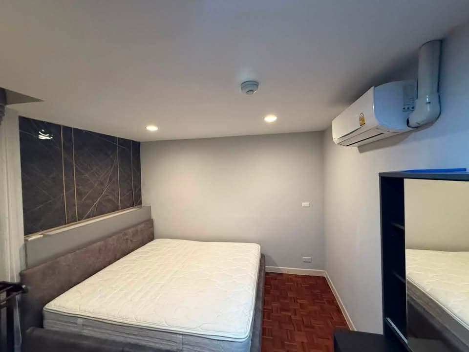 Vibhavadi Suite · 15층 50㎡ 1베드룸 1욕실, TV·냉장고·전자레인지·커피머신·세탁건조기 포함 가구 완비. 매매 320만 바트 또는 - รูปที่ 1