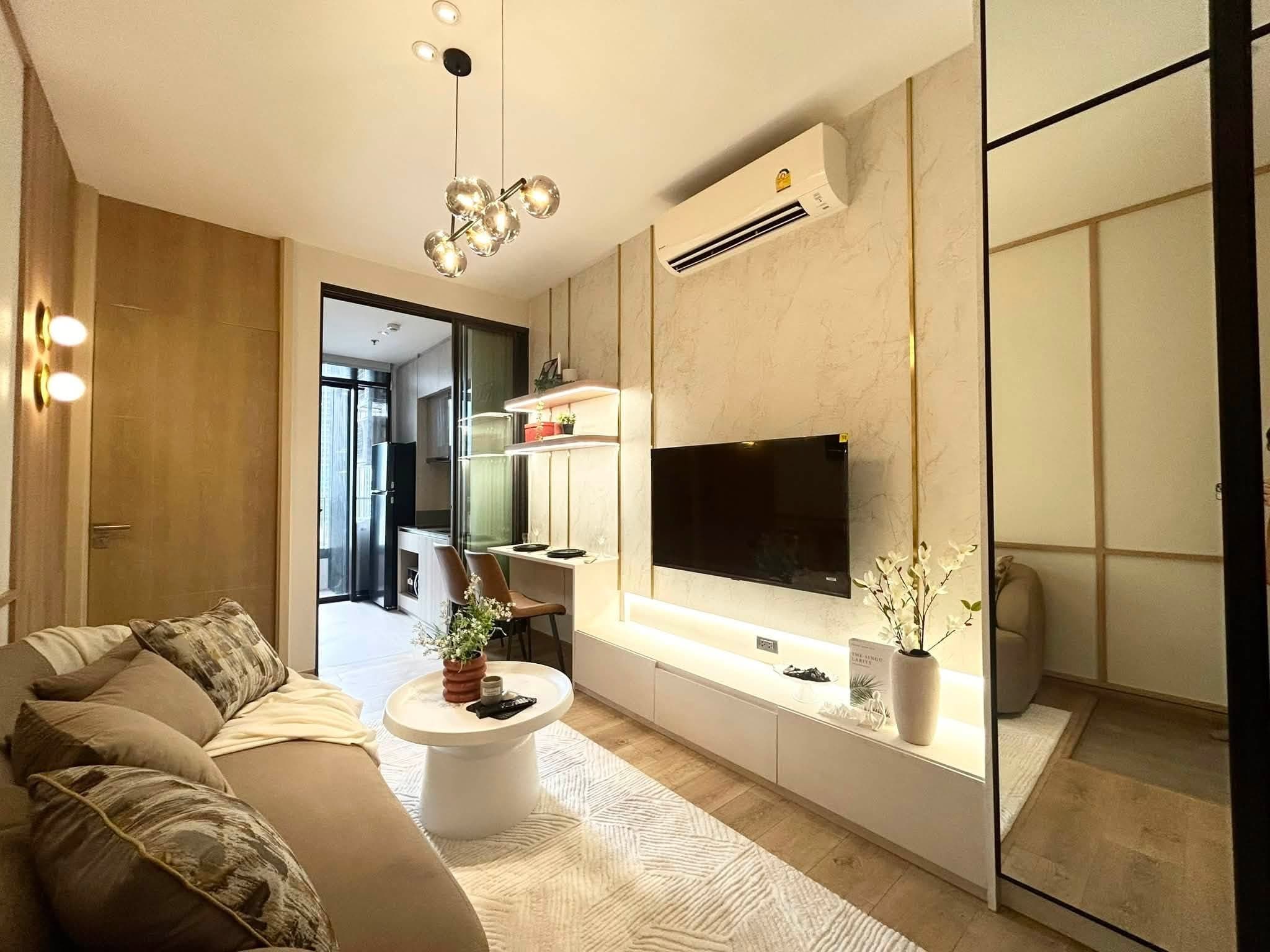 The Fine Thonglor–Ekamai