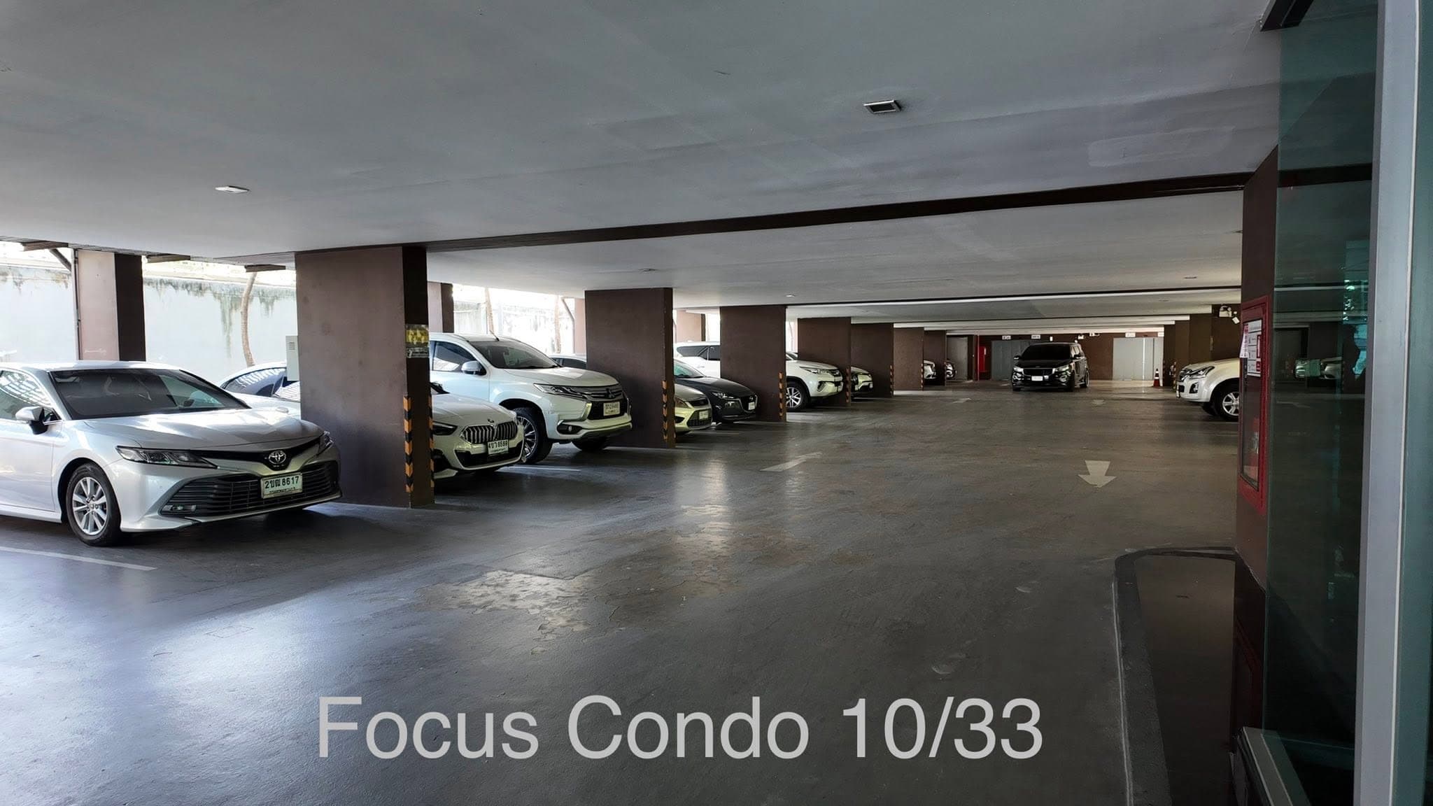 Focus Ploenchit · 1-bedroom, 1-bathroom home, 47.48 sqm on floor 3 with one parking space, swimming poo...